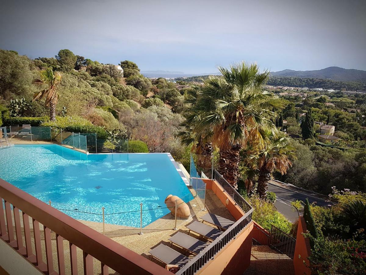 Ferienwohnung Les Terrasses Bormes-les-Mimosas Exterior foto